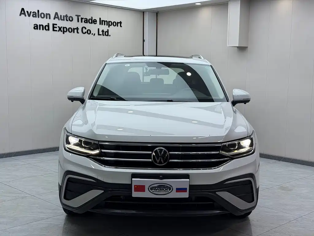 Volkswagen Tiguan L 2023 — фото 2