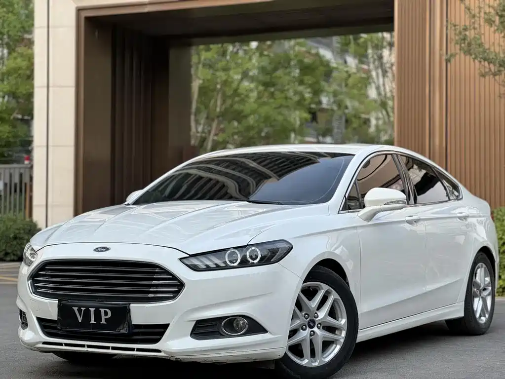 Ford Mondeo 2016 — фото 1