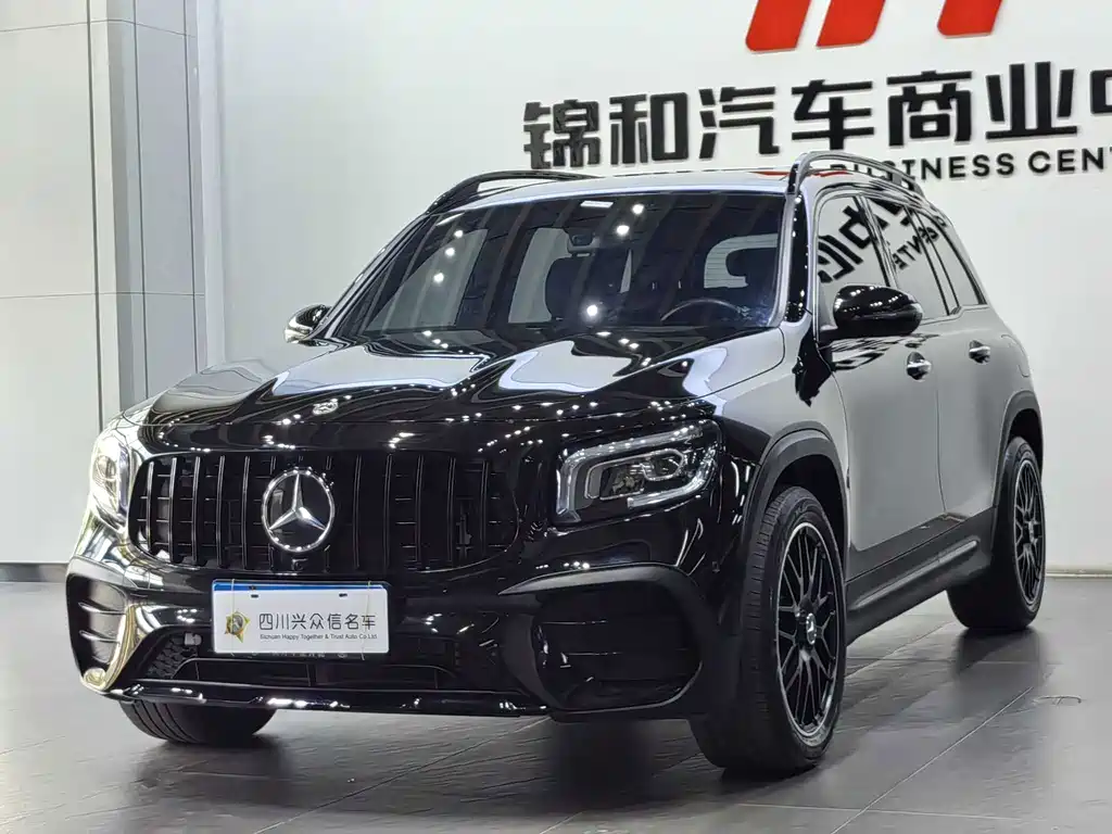 Mercedes-Benz GLB 2023 — фото 1