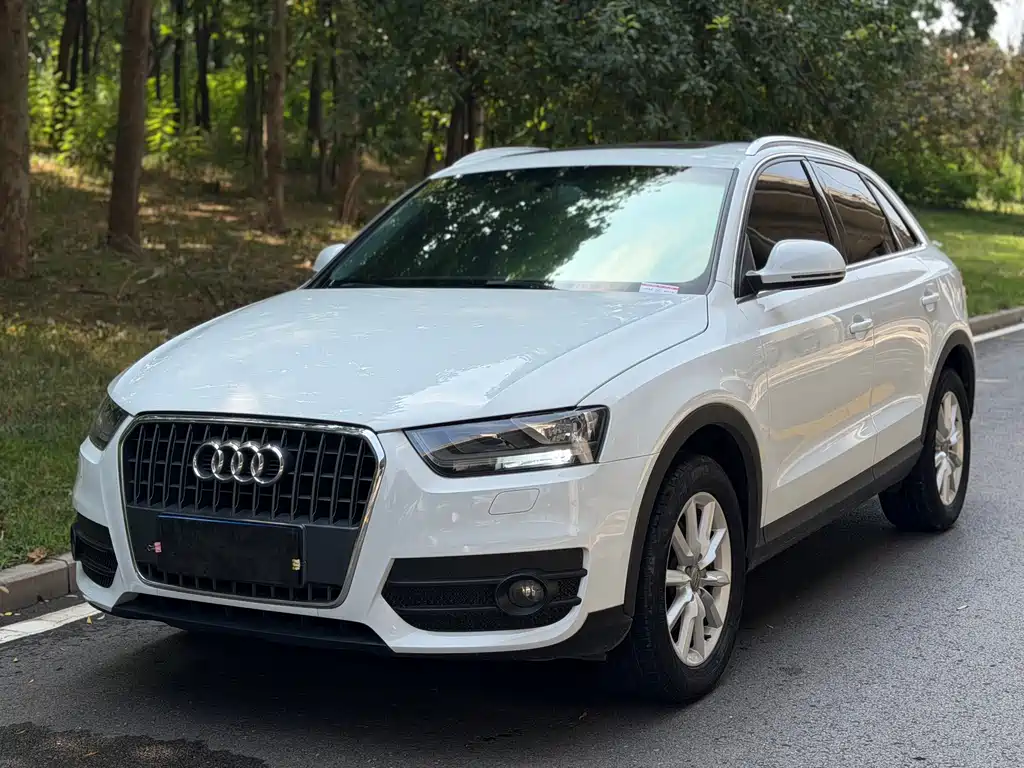 Audi Q3 2014