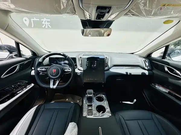 Hongqi HS3 2026