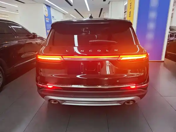 Lincoln Corsair 2021