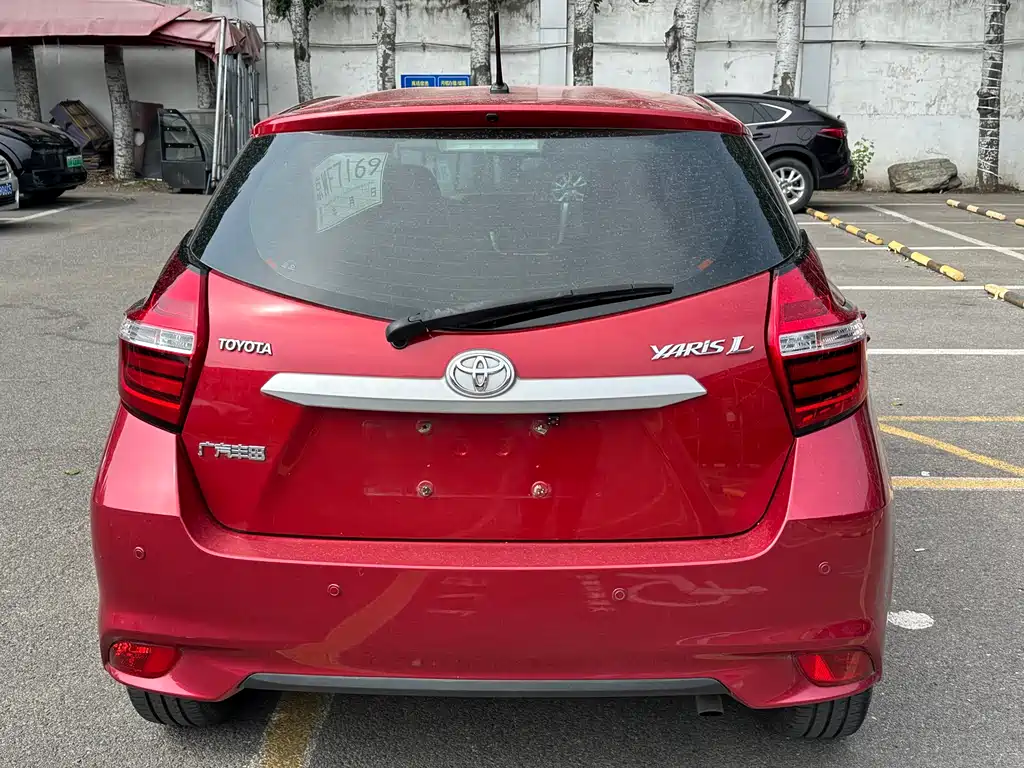 Toyota Yaris L 2018 — фото 5