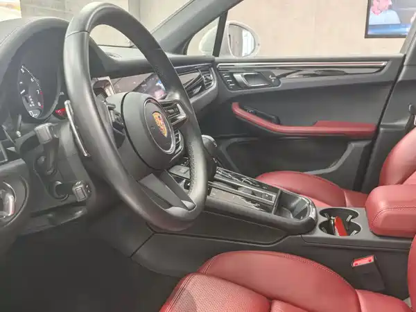 Porsche Macan 2023