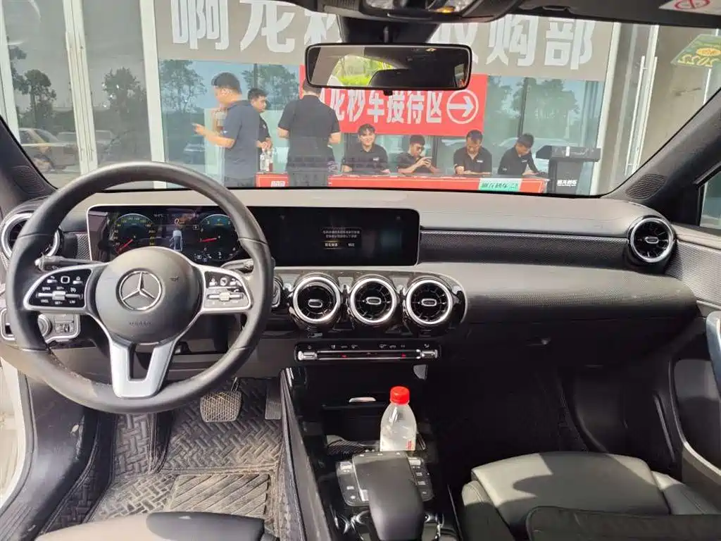Mercedes-Benz A-Class 2020 — фото 9