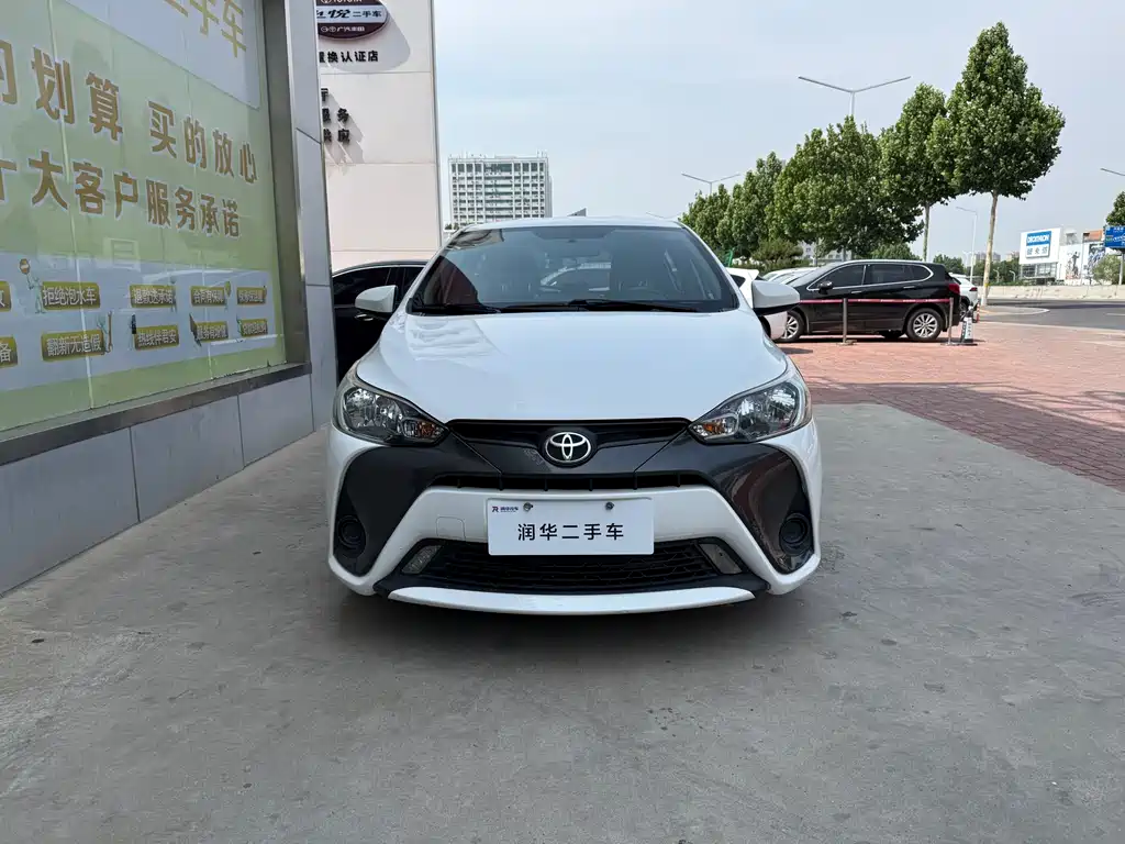Toyota Yaris L 2016 — фото 9
