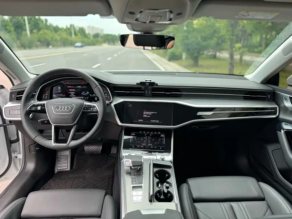 Audi A7 2024 — фото 8