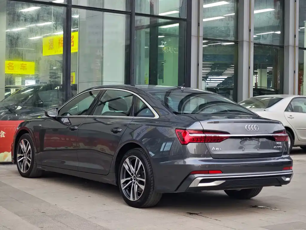 Audi A6L 2023