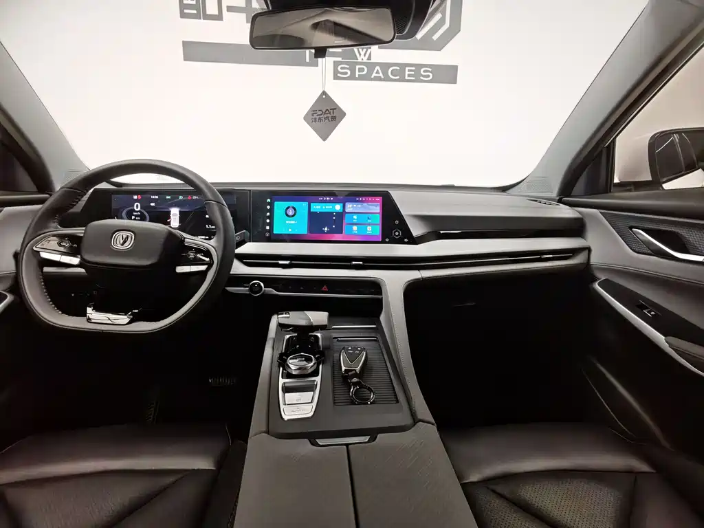 Changan CS75PLUS 2022 — фото 17