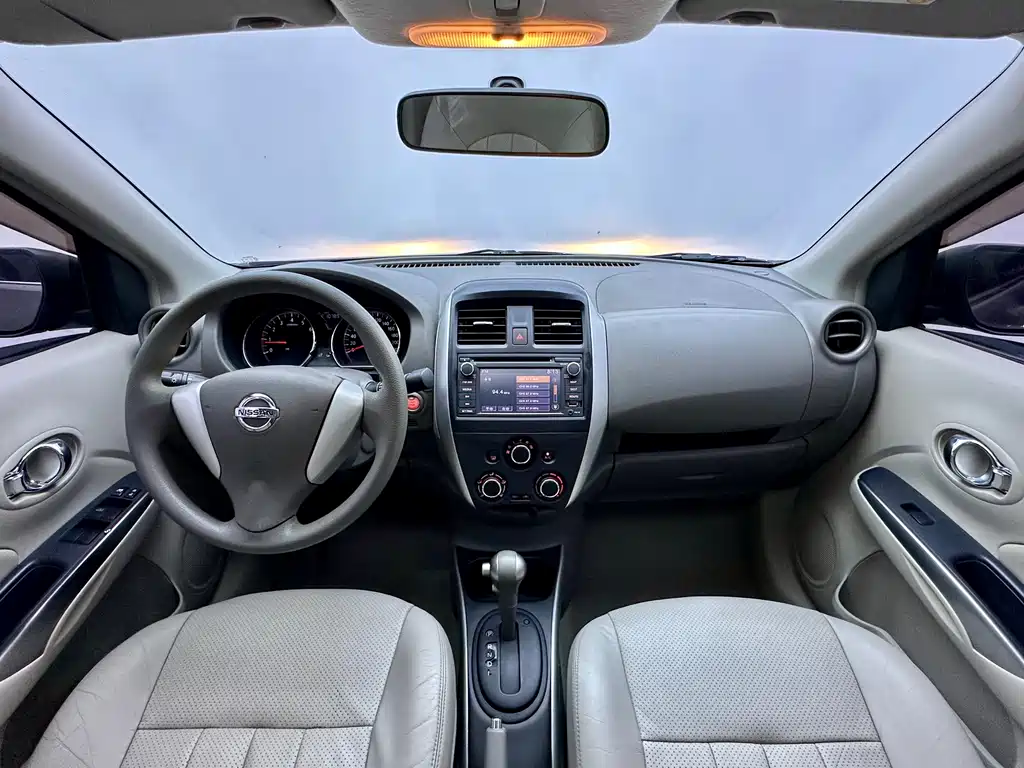 Nissan Sunny 2015 — фото 6