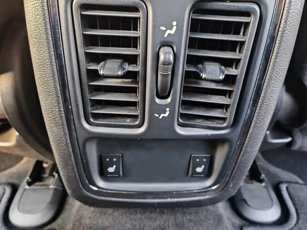 Jeep Grand Cherokee 2013 — фото 16