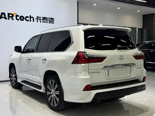 Lexus LX 2019