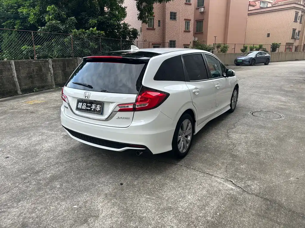 Honda Jade 2017 — фото 6