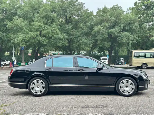 Bentley Flying Spur 2012