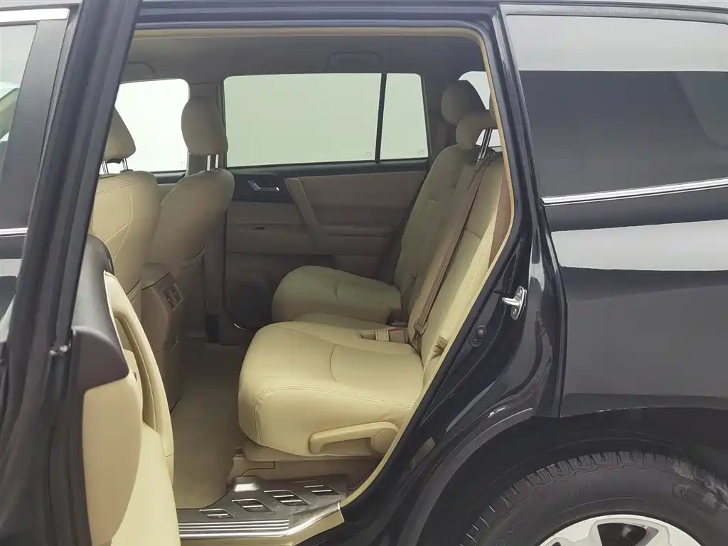 Toyota Highlander 2014 — фото 15