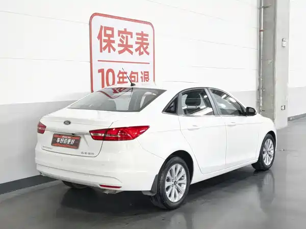Ford Escort 2016