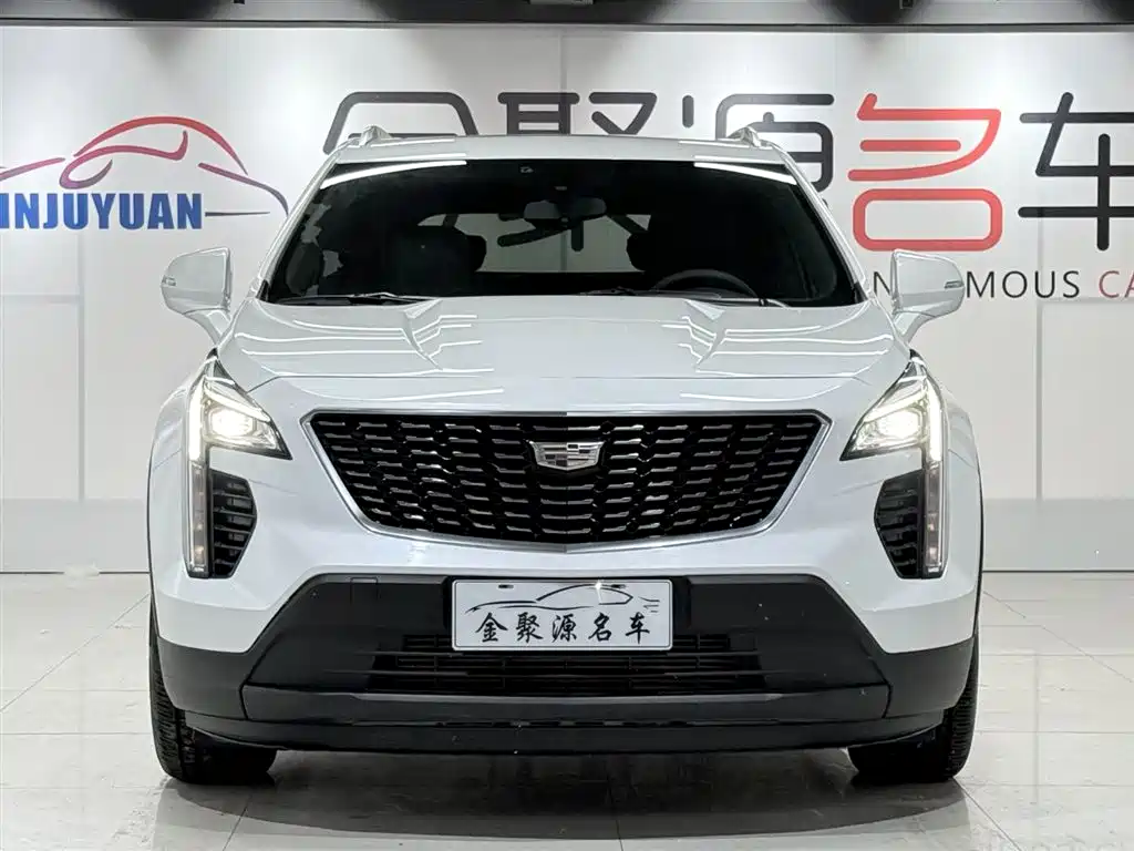 Cadillac XT4 2021 — фото 2
