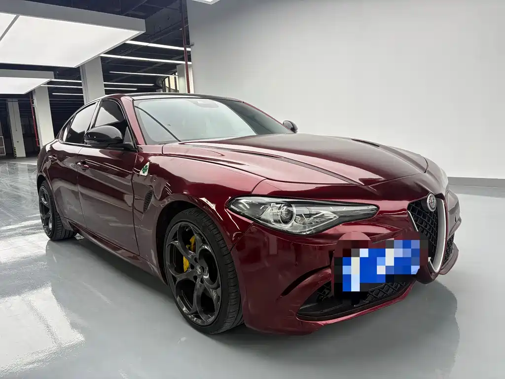 Alfa Romeo Giulia 2020 — фото 3
