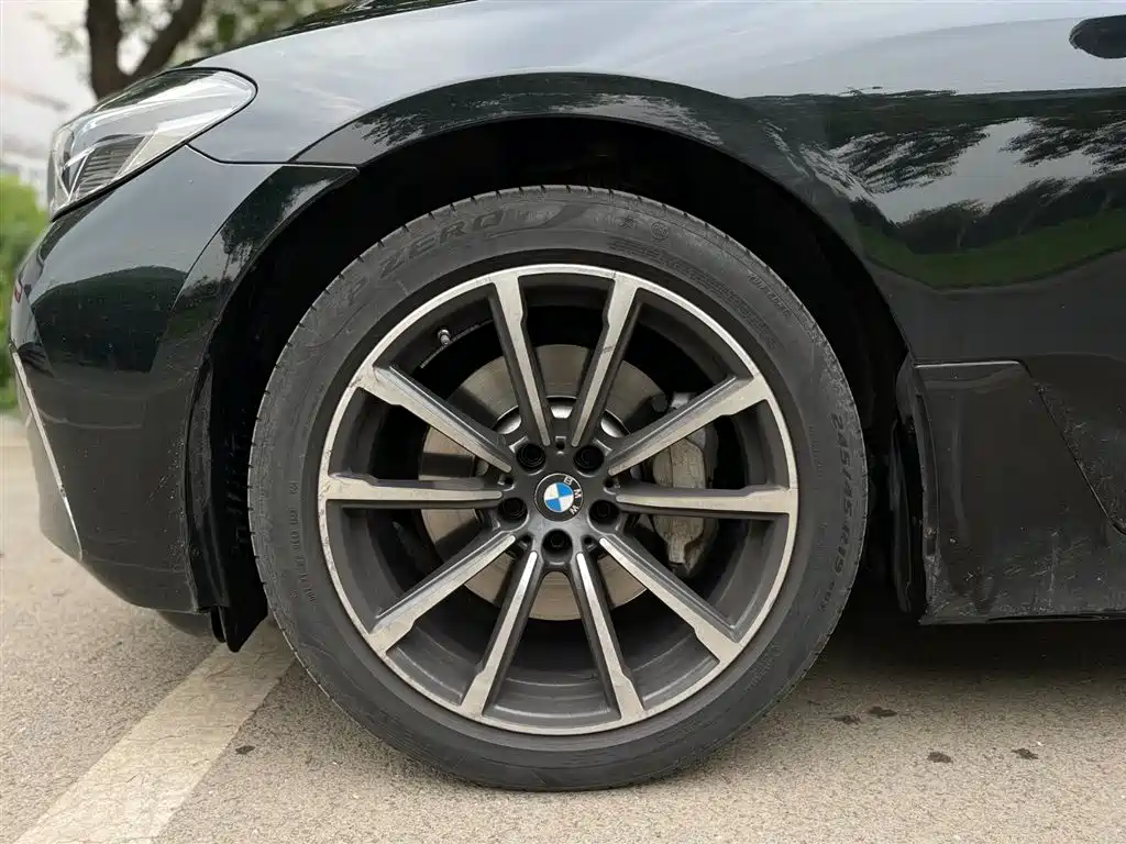 BMW 6 Series GT 2024 — фото 10