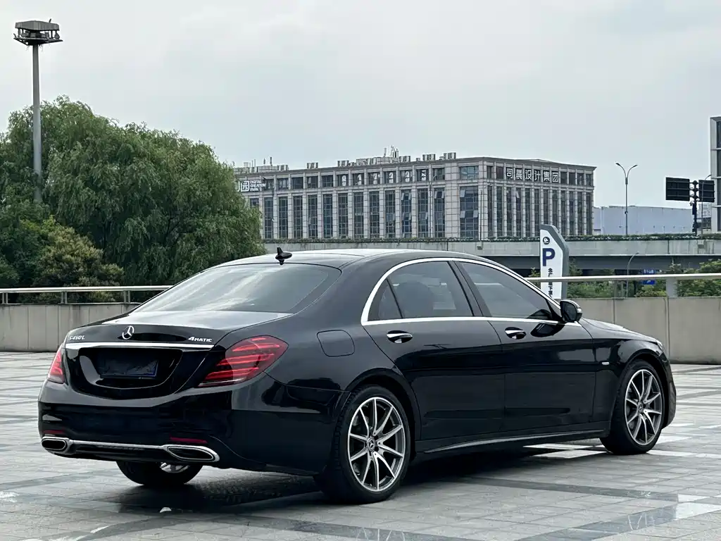 Mercedes-Benz S-Class 2020