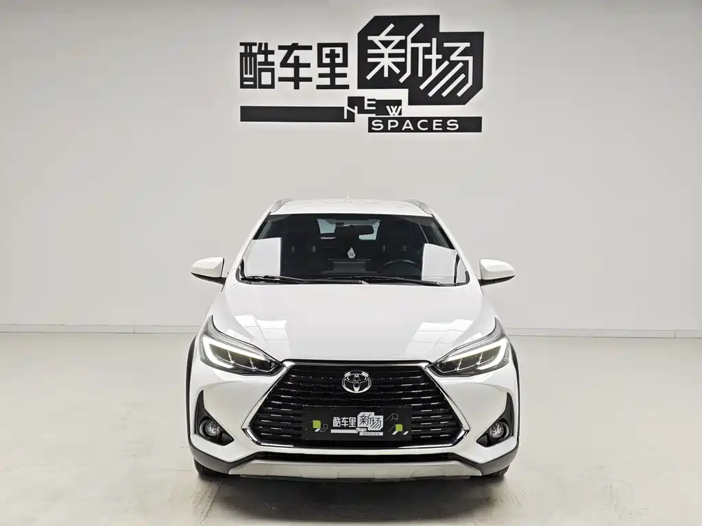 Toyota Yaris L 2023