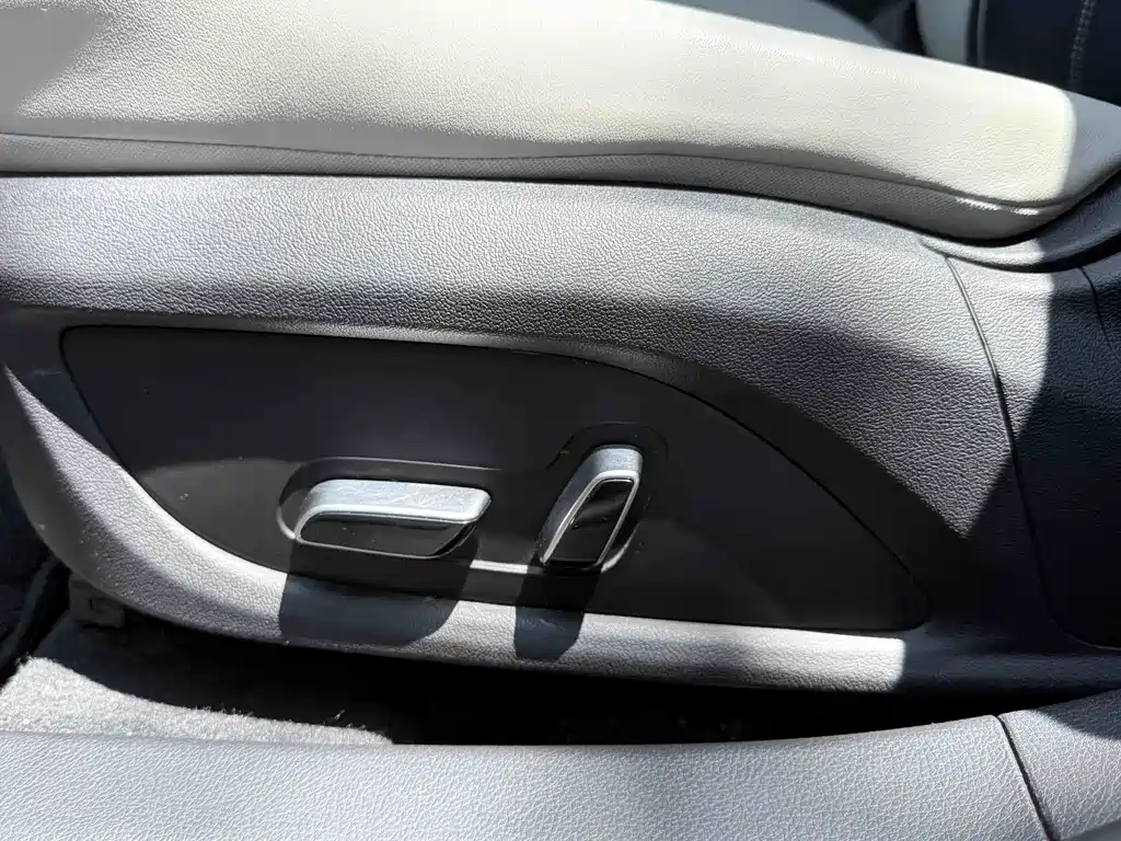 BYD Qin PLUS 2021 — фото 11