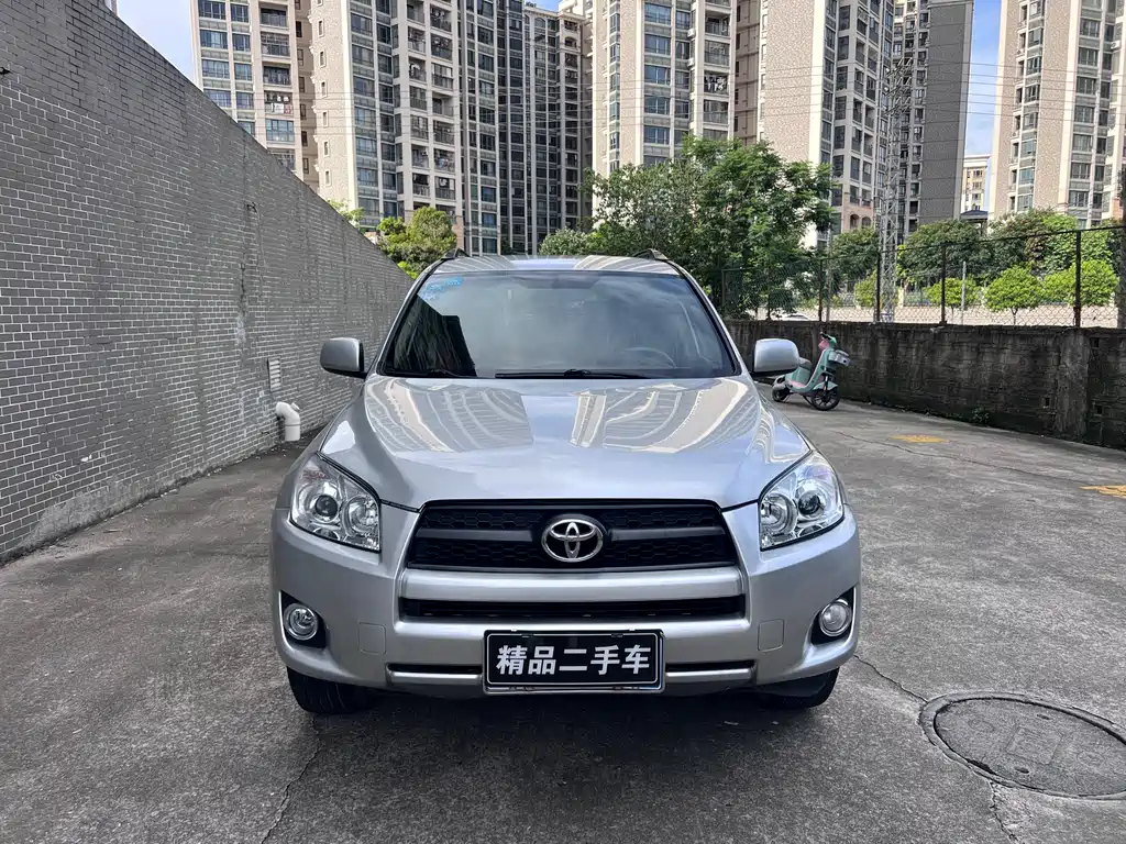 Toyota RAV4 2012