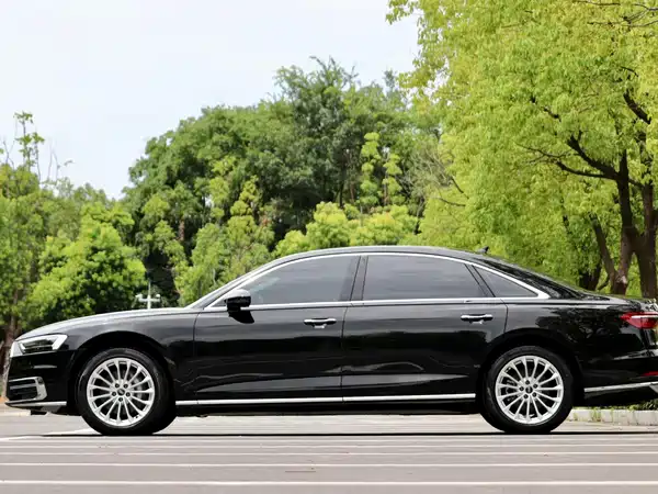 Audi A8 2022