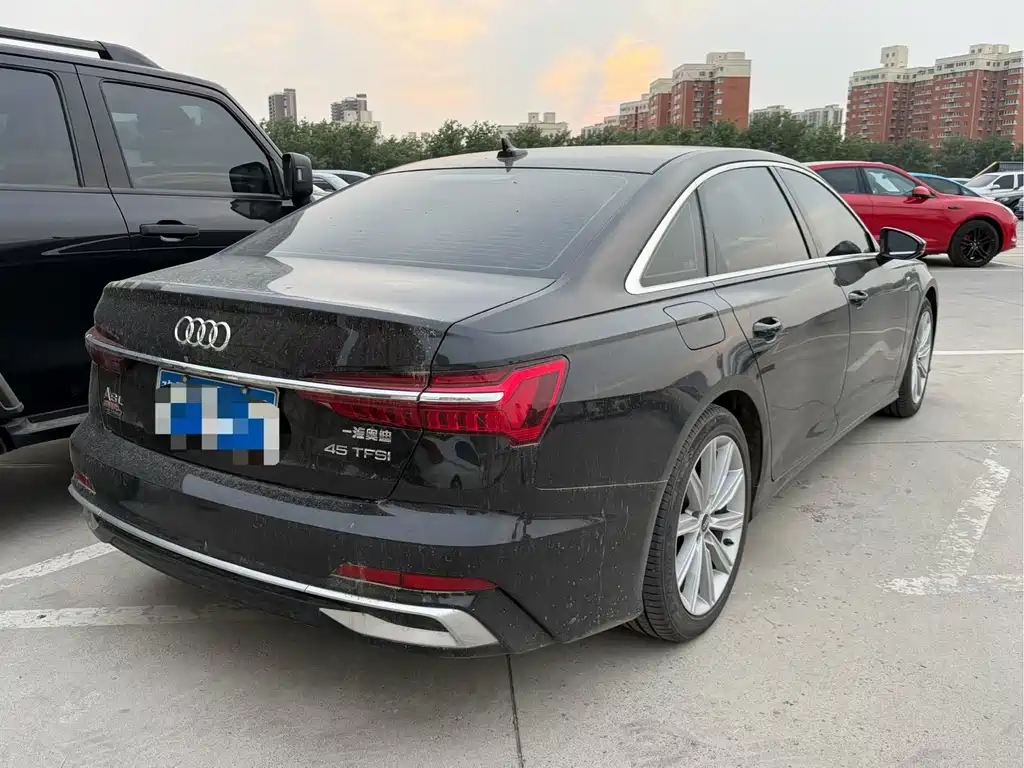 Audi A6L 2023