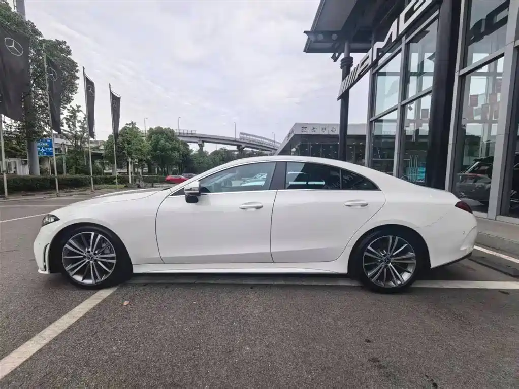 Mercedes-Benz CLS 2021 — фото 4