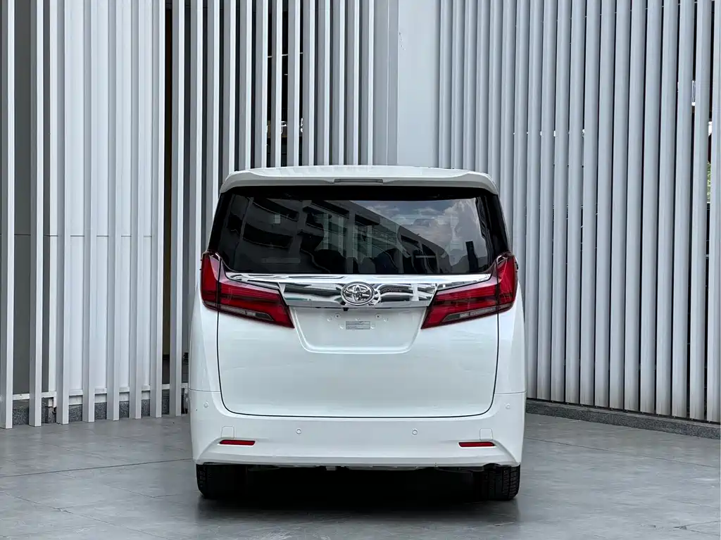 Toyota Alphard 2020 — фото 5