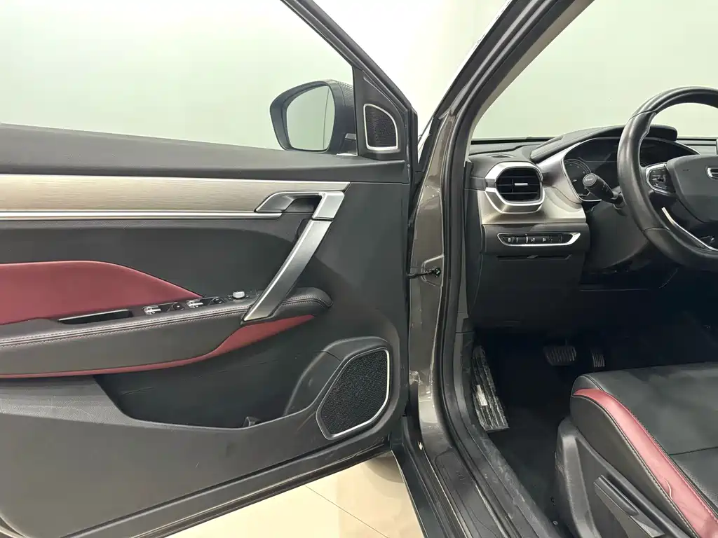 Geely Binyue 2022