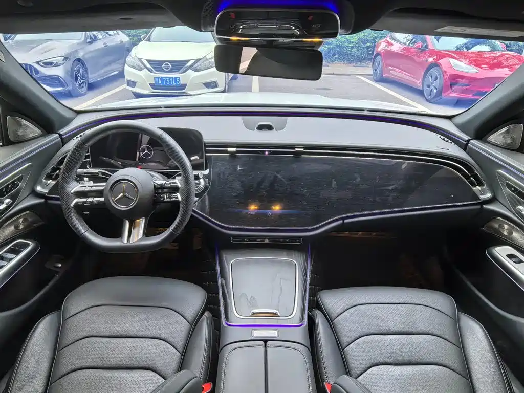 Mercedes-Benz E-Class 2024 — фото 15