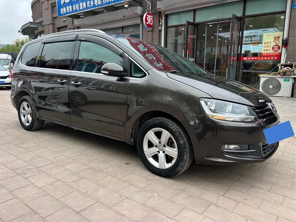 Volkswagen Sharan 2015 — фото 2
