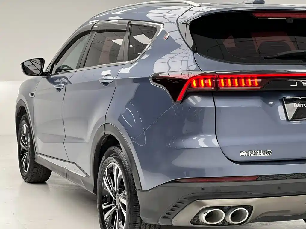 Jetour Jietu X70 PLUS 2022 — фото 18