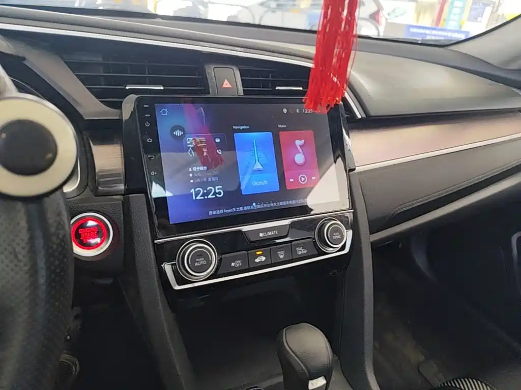 Honda Civic 2017 — фото 13