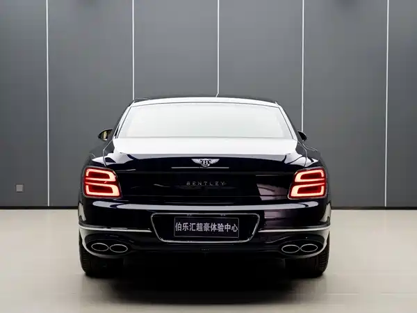 Bentley Flying Spur 2023