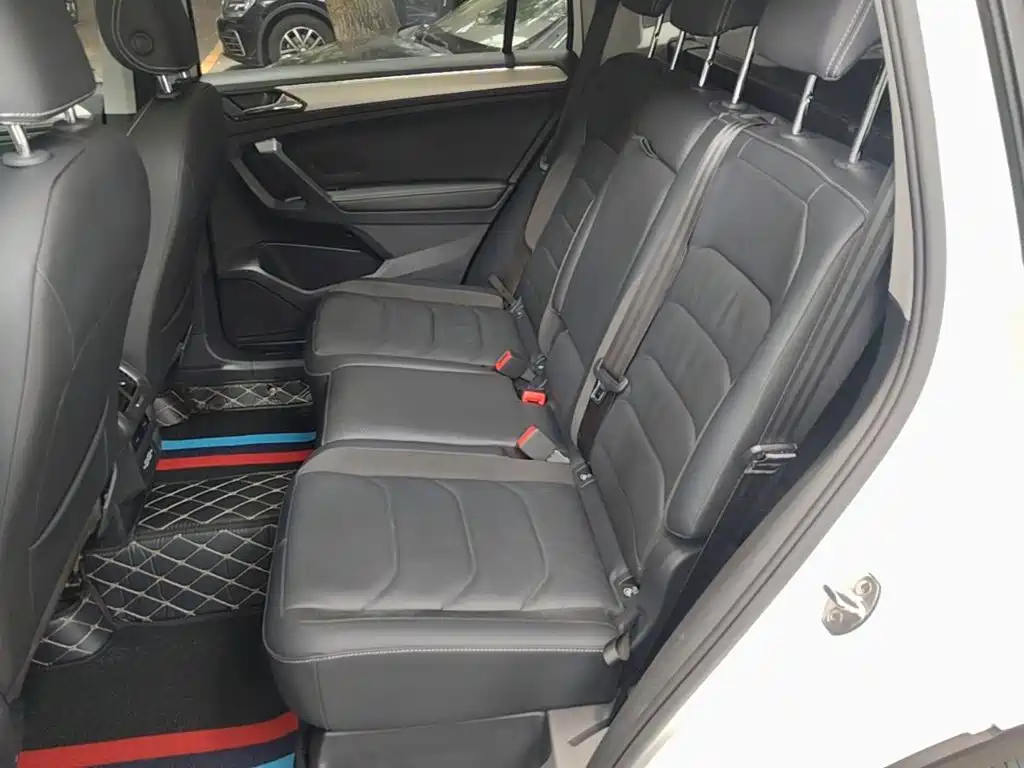 Volkswagen Tiguan L 2020 — фото 17
