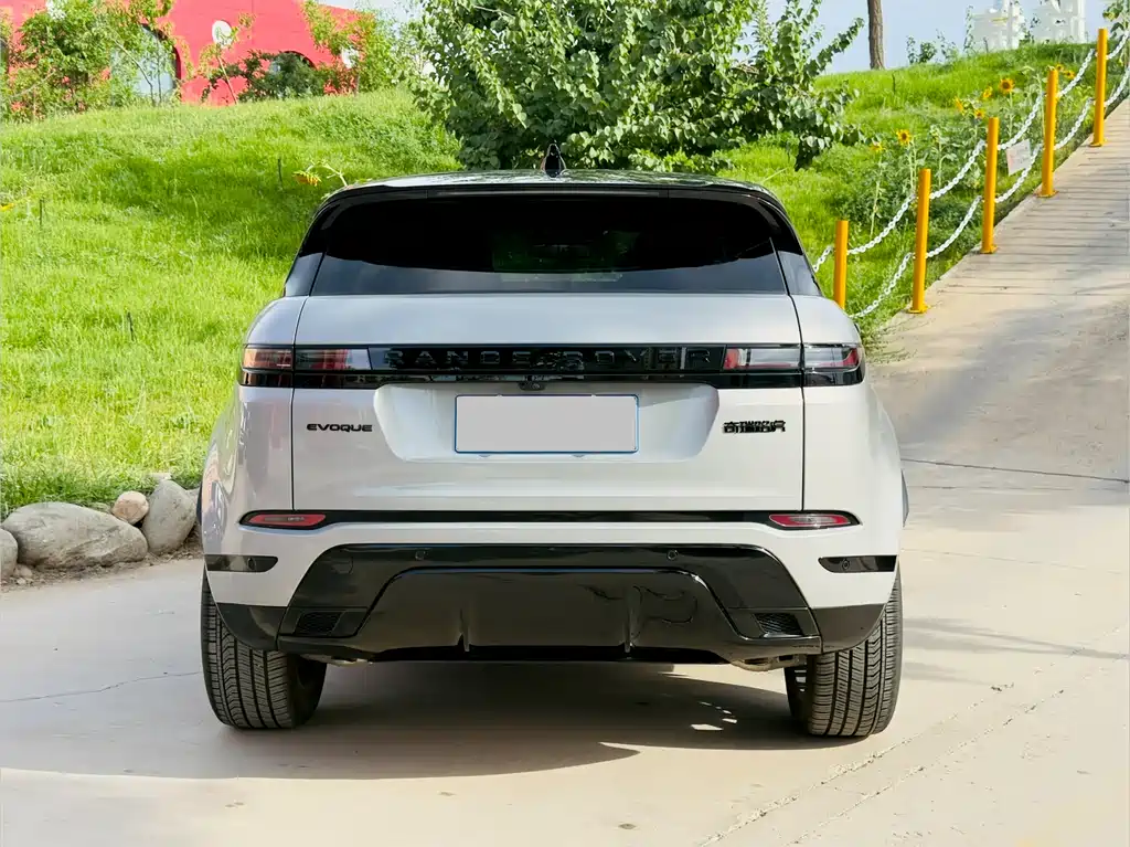 Land Rover Evoque 2024