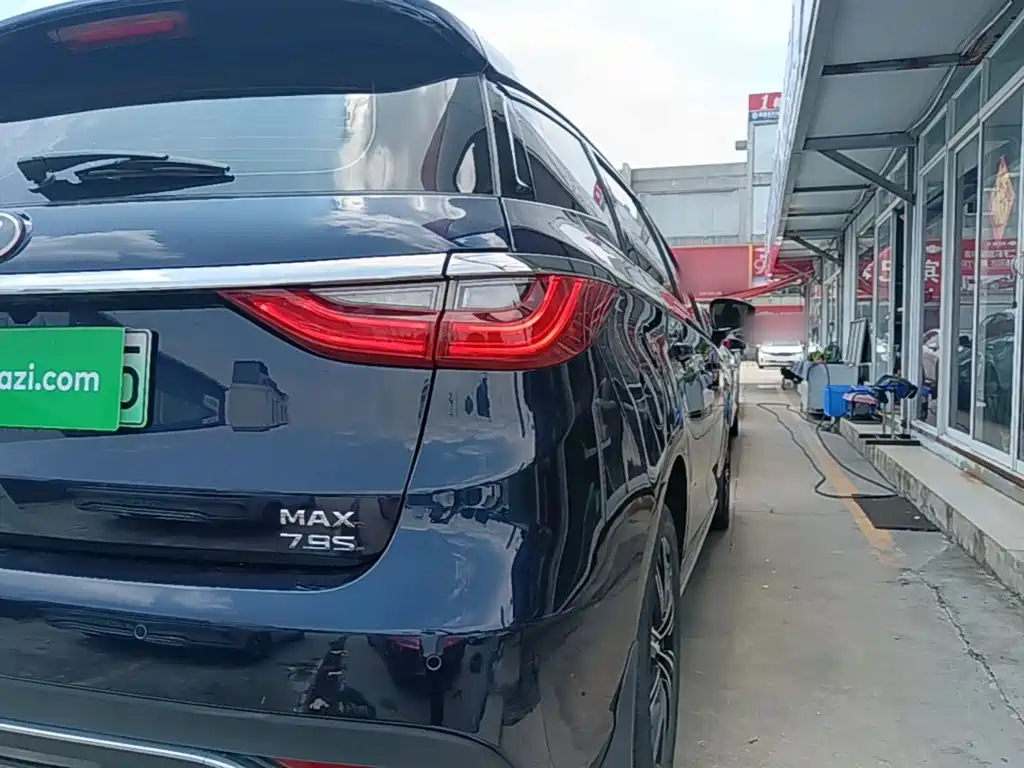 BYD MAX New Energy 2019 — фото 8