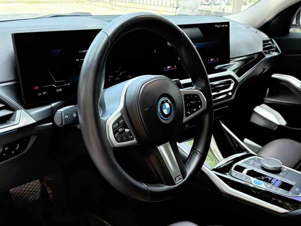 BMW i3 2023 — фото 9