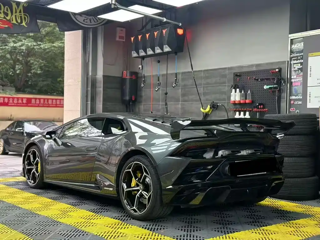 Lamborghini Huracán 2021 — фото 2