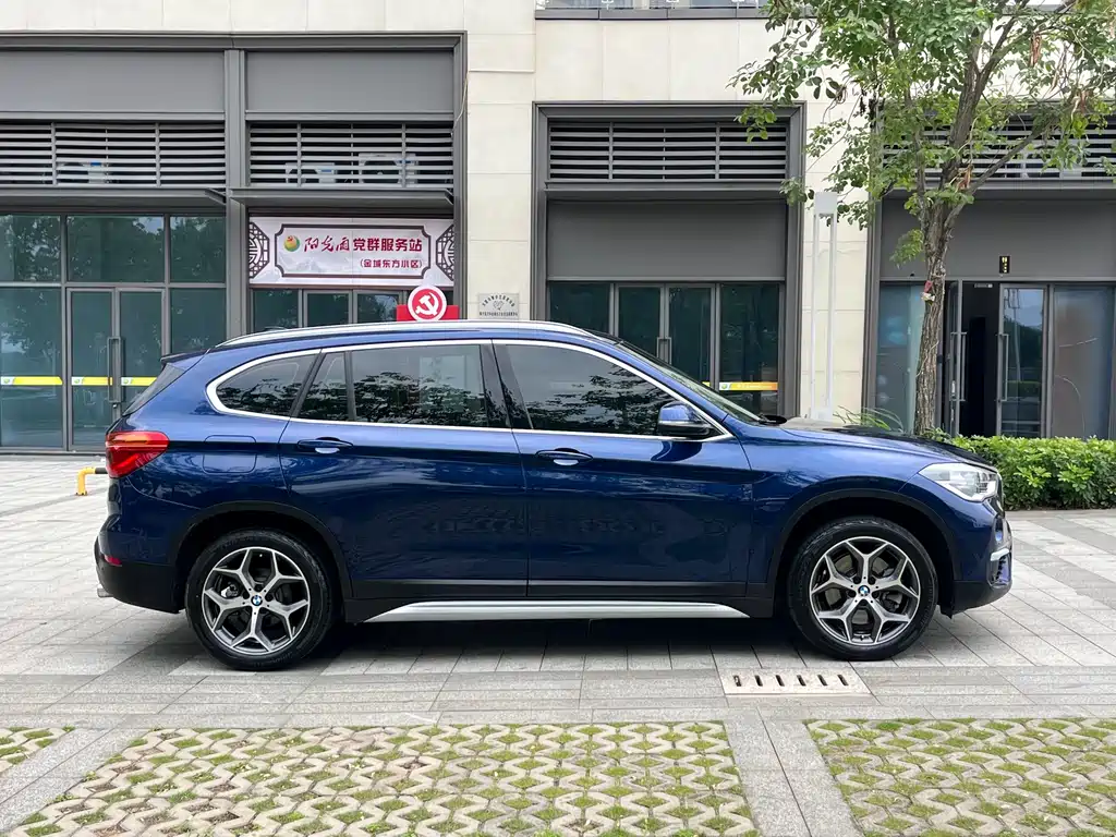 BMW X1 2019 — фото 4