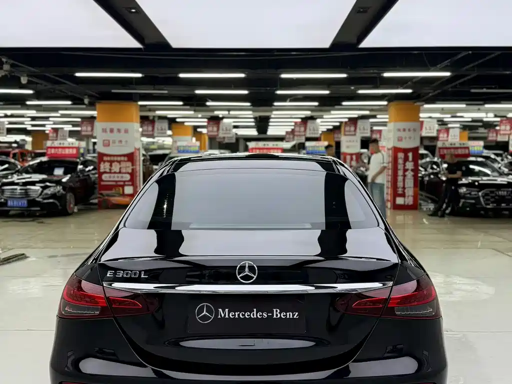 Mercedes-Benz E-Class 2022 — фото 5