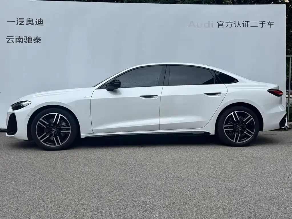 Audi A5L 2025 — фото 2
