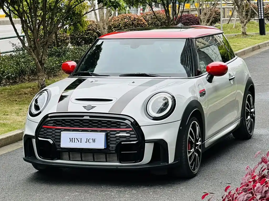 MINI JCW 2022