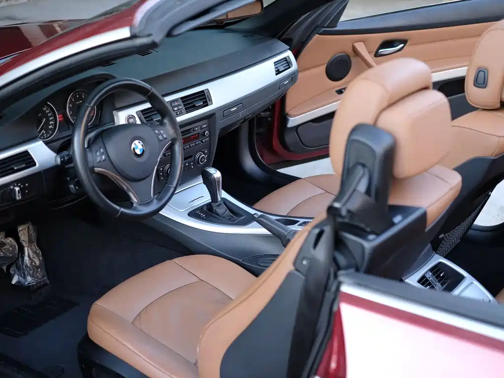 BMW 3 Series 2011 — фото 29