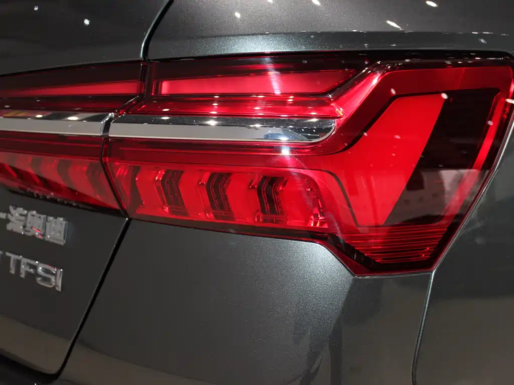 Audi A6L 2020 — фото 7