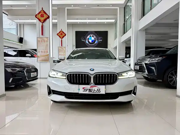 BMW 5 Series 2021