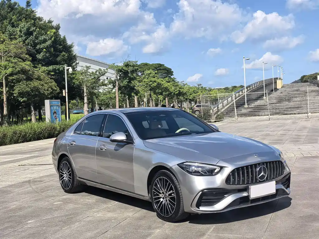 Mercedes-Benz C-Class 2022